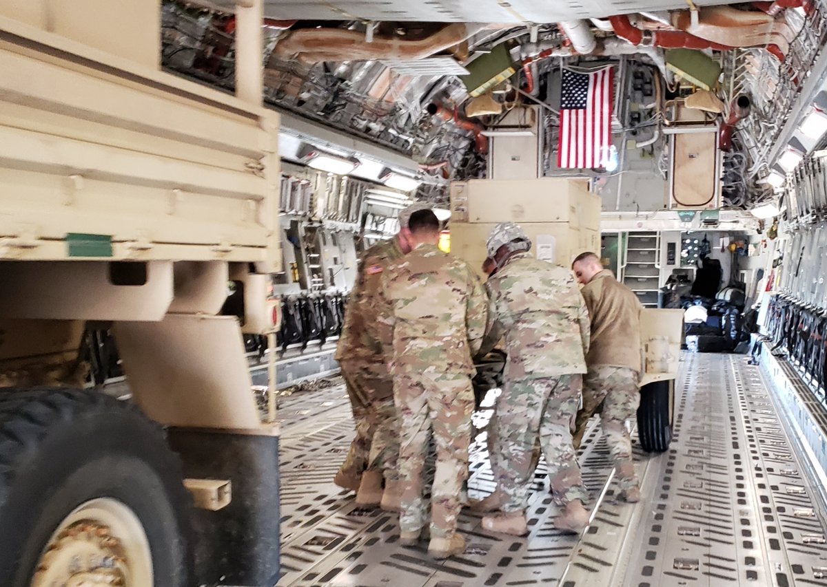 Fort Knox, United States: Task Force Griffin preparing to deploy to the Southwest Border as part of Operation Faithful Patriot (Oct. 29, 2018). #OperationFaithfulPatriot   