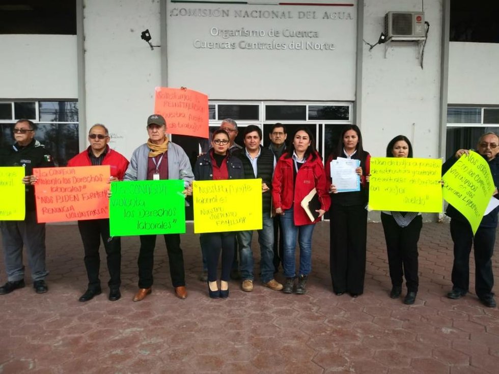 Coahuila Protests for dismissals ex-workers of the @conagua_mx in Torreón