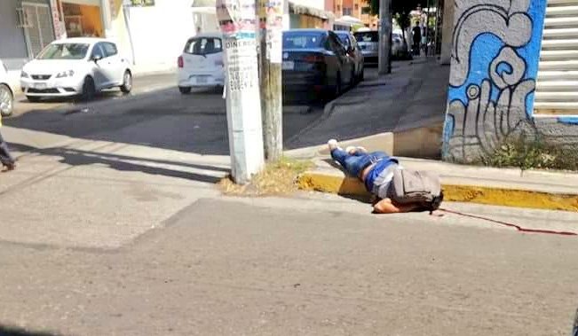 Un hombre ejecutado en calle Cristóbal Colón de Acapulco, atrás del Centro Comercial Gran Plaza   
