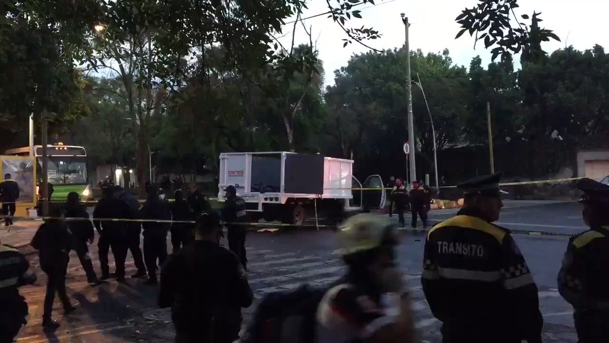 An apparently botched attempt to kill Mexico City's security chief Omar Harfuch this morning on the most famous street of the capital. Mayor says people died but Harfuch has survived
