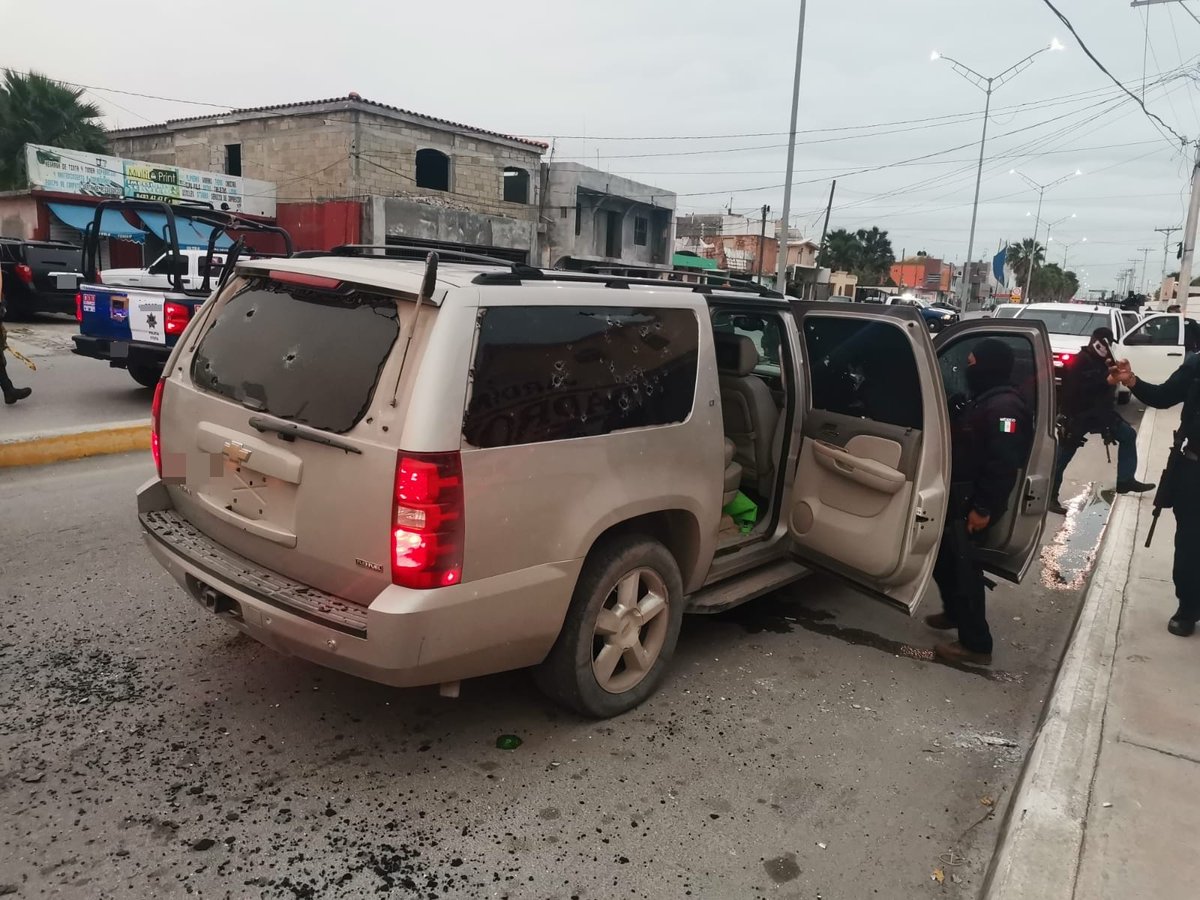 Matamoros Tamaulipas After an armed attack, elements of the @SSP_GobTam detained 2 men, secured 2 vehicles, 1 firearm, 1 radio frequency and punctured tires; the detainees and what was insured was made available to the corresponding ministerial authority