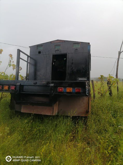 Pojazdy opancerzone zniszczone w Chicomuselo, Chiapas po starciach między MZ/CDS a Kartelem Chiapas i Gwatemali (CJNG).Źródło: @isain