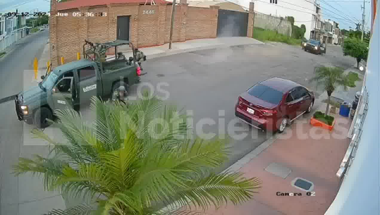 Vidéo d'une attaque contre des soldats mexicains à Culiacán, Sinaloa. Source : @noticieristas