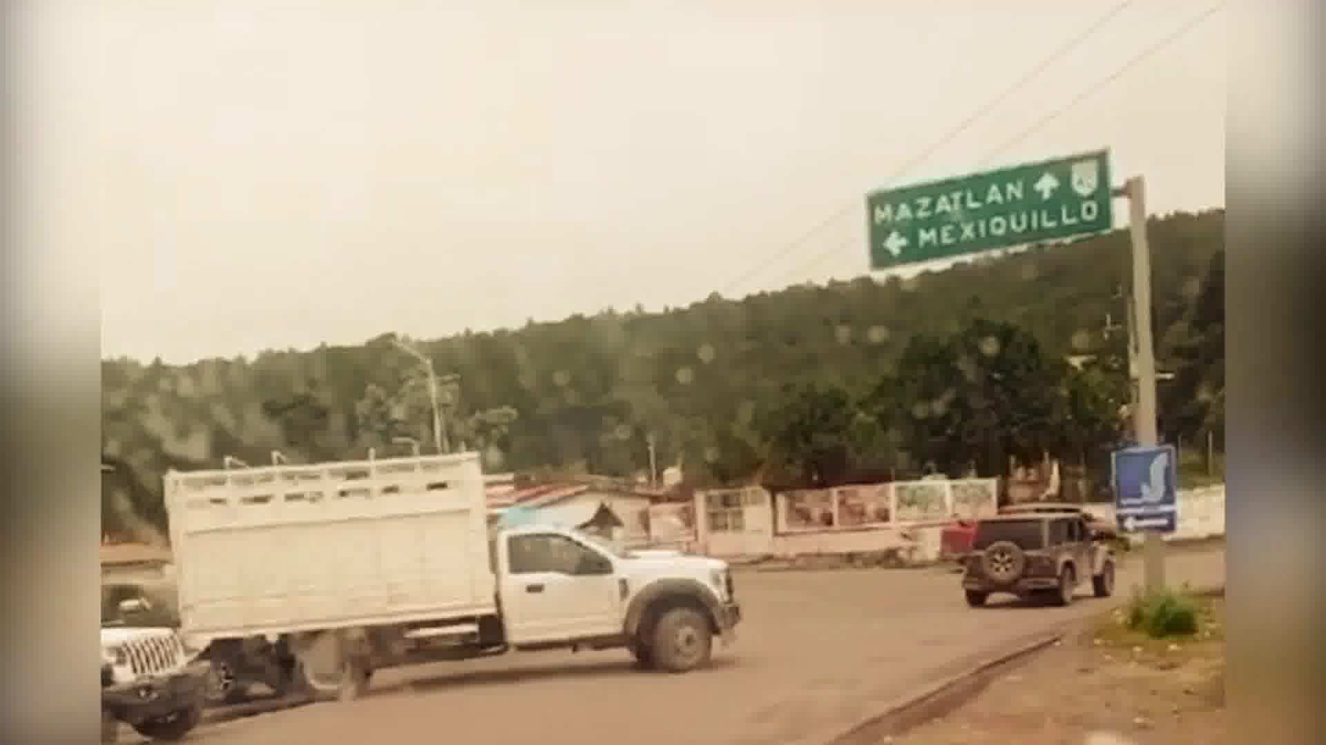 La vidéo montre le convoi à Durango se préparant à partir pour la confrontation au milieu de la guerre civile du cartel de Sinaloa