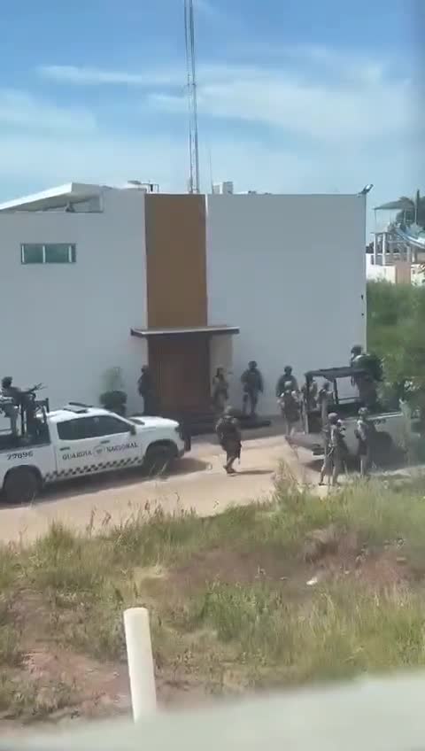 Standort der Veranstaltungshalle „Xags Eventos im Sektor Santa Fe in Culiacán, wo „El Piyi, ein Auftragsmörder der Los Chapitos-Fraktion des Sinaloa-Kartells, angeblich bei einer Militäroperation festgenommen wurde.