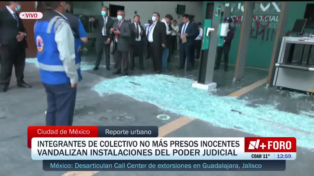 Protesters painted graffiti and broke windows at the main entrance to the Judicial Branch building located on Niños Héroes Avenue, in the Cuauhtémoc district of Mexico City