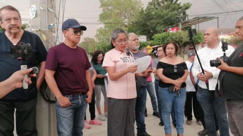 Chiapas: Residents of Tuxtla Gutiérrez are demanding the relocation of the Mactumactzá Rural Normal School. Constant fear is felt daily due to protests and acts of vandalism. The recent death of a student increases tension.