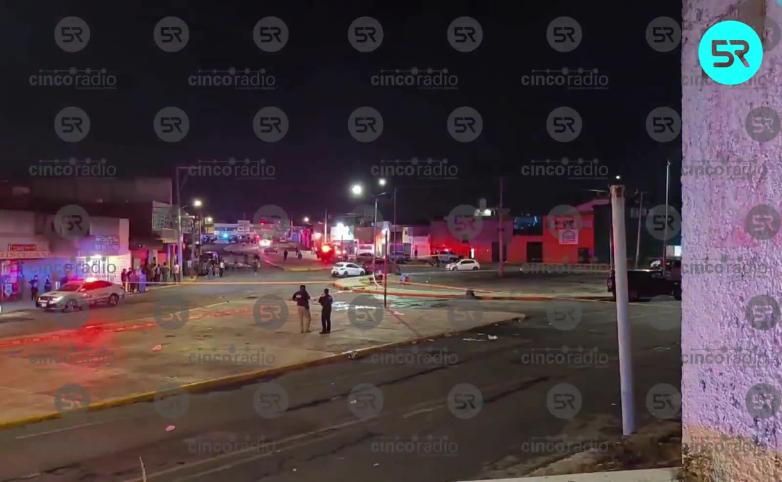 The shooting in the Los Lavaderos area left two people dead. No arrests have been made, and the motive for the attack is unknown. Official information from authorities is awaited.
