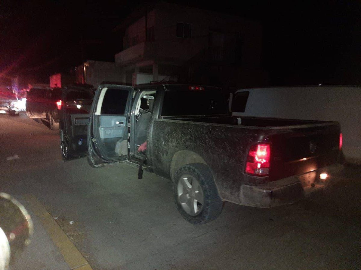 Cumpas: Hitmen belonging to Beto Álvarez, the deputy of 'Los Paredes,' attacked members of the @GN_MEXICO_, leaving several injured and gunmen neutralized. Five members of the National Guard were injured. Several attackers were injured and neutralized.
