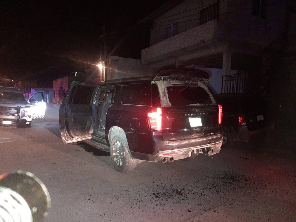 Cumpas: Hitmen belonging to Beto Álvarez, the deputy of 'Los Paredes,' attacked members of the @GN_MEXICO_, leaving several injured and gunmen neutralized. Five members of the National Guard were injured. Several attackers were injured and neutralized.
