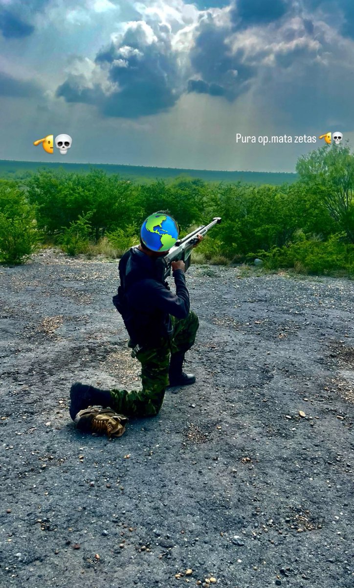 Sicarios de los Metros de la Primisa CJNG betreuen den Poblado de Los Guerras an der Frontera Chica de Tamaulipas operativa Mata Zetas. Es deutet darauf hin, dass das Kartell von Noreste/Zetas von Nuevo Laredo Tamaulipas in dieser Region vollständig sein könnte, und dass es vorher in dieser Region gegründet wurde. Muy apenas llegan a las afueras de Los Guerra. Diese Videos und Fotos zeigen ein Profil eines Sicarios, das an einer aufregenden Reise teilnimmt