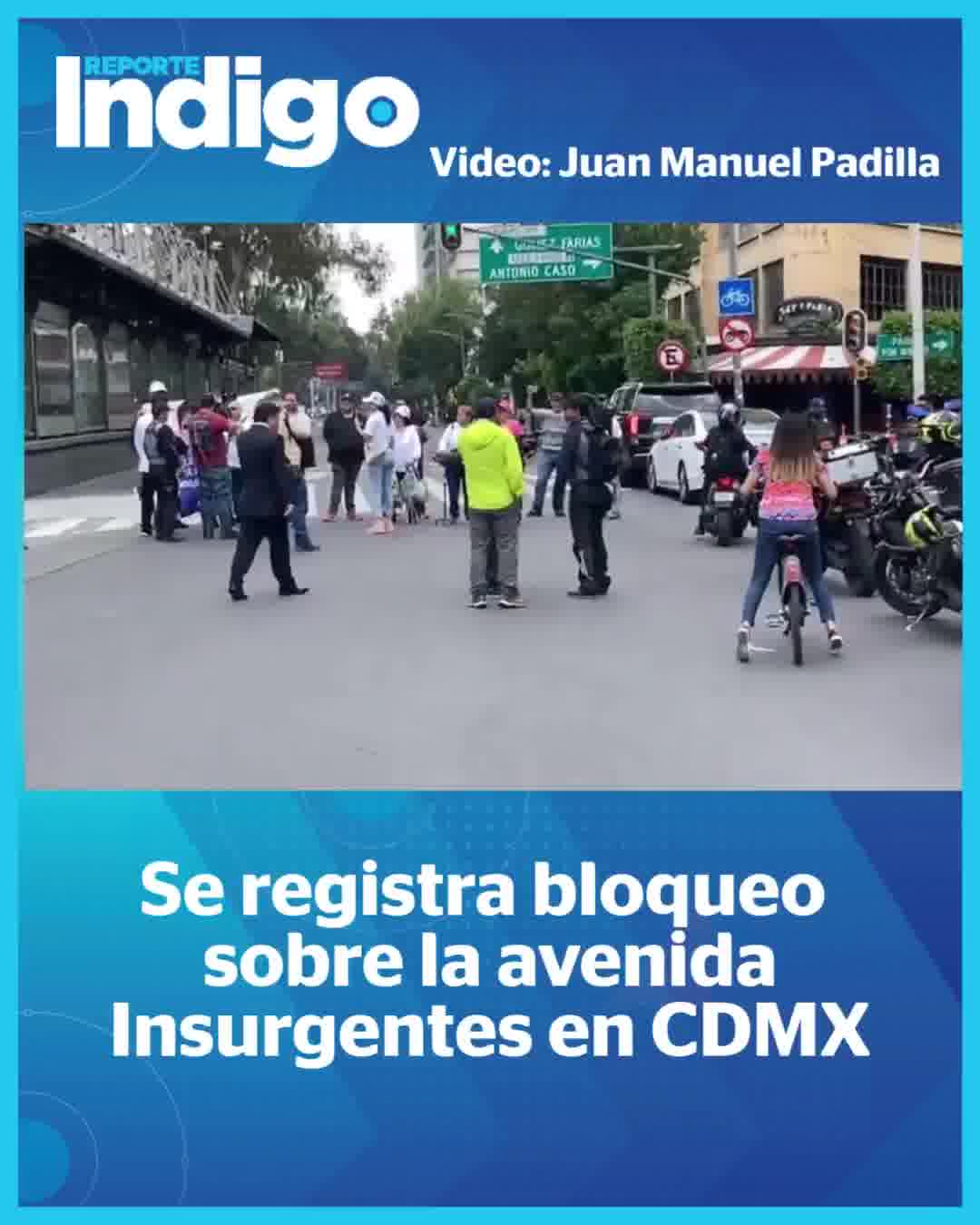 A group of protesters blockade Insurgentes Avenue and Madrid Street. They demand justice in a case of vicarious violence.