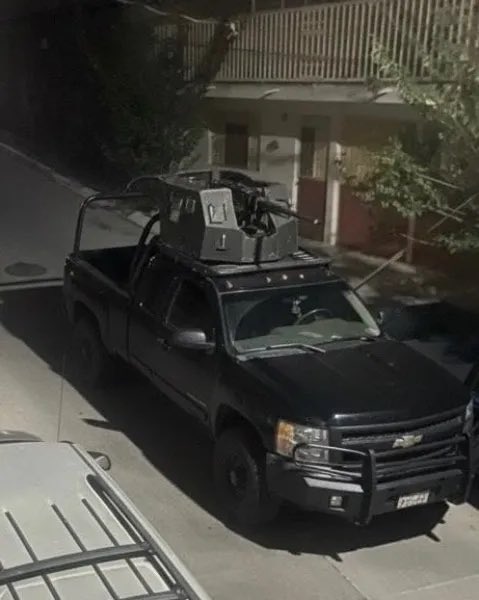 Mexican authorities detected two up-armored vehicles armed with remote controlled .50 cals in Teocaltiche, Jalisco. This area sees regular clashes between CJNG and Mario Gonzalez of the Sinaloa Cartel (had connections with Chapitos but possibly seitched to MF. Source: @DominioPblico3