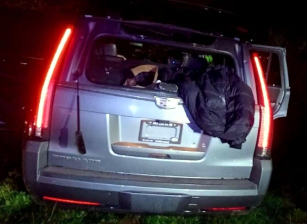 Michoacán: Nine municipal police officers from Ario de Rosales were involved in the attack, kidnapping, torture, and murder of businesswoman Gabriela Andrea F. and a companion. Another companion was abducted and later released. Víctor Hugo, an active-duty police officer, was arrested.