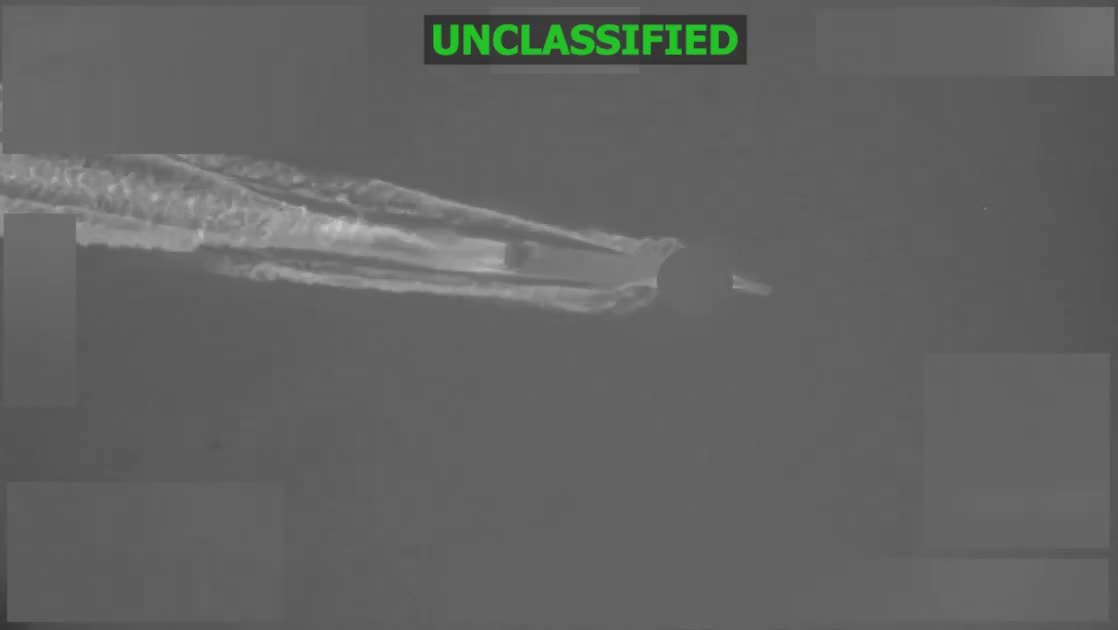 Am 19. März führte die Joint Task Force Southern Spear auf Befehl von General Francis L. Donovan, dem Kommandeur des SOUTHCOM, einen gezielten Angriff auf ein getarntes Schiff durch, das von als terroristisch eingestuften Organisationen betrieben wurde. Geheimdiensterkenntnisse bestätigten, dass sich das Schiff auf bekannten Drogenhandelsrouten im Ostpazifik befand und in Drogenhandelsoperationen verwickelt war. Drei Drogenhändler überlebten den Angriff. Im Anschluss an den Einsatz alarmierte das USSOUTHCOM umgehend die US-Küstenwache, um die Such- und Rettungsmaßnahmen für die Überlebenden einzuleiten. Es wurden keine US-Soldaten verletzt.