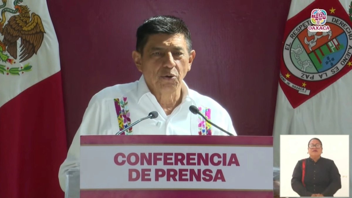 Aufgrund eines Taxifahrerprotests in Oaxaca sagte der Gouverneur seine morgendliche Pressekonferenz kurzfristig ab. Blockaden in der Nähe des Primavera-Parks führten zur Absage der Veranstaltung.